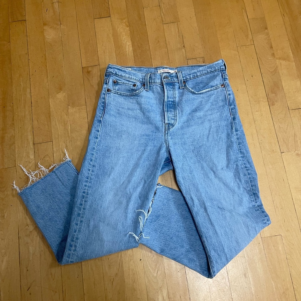 Levi jeans